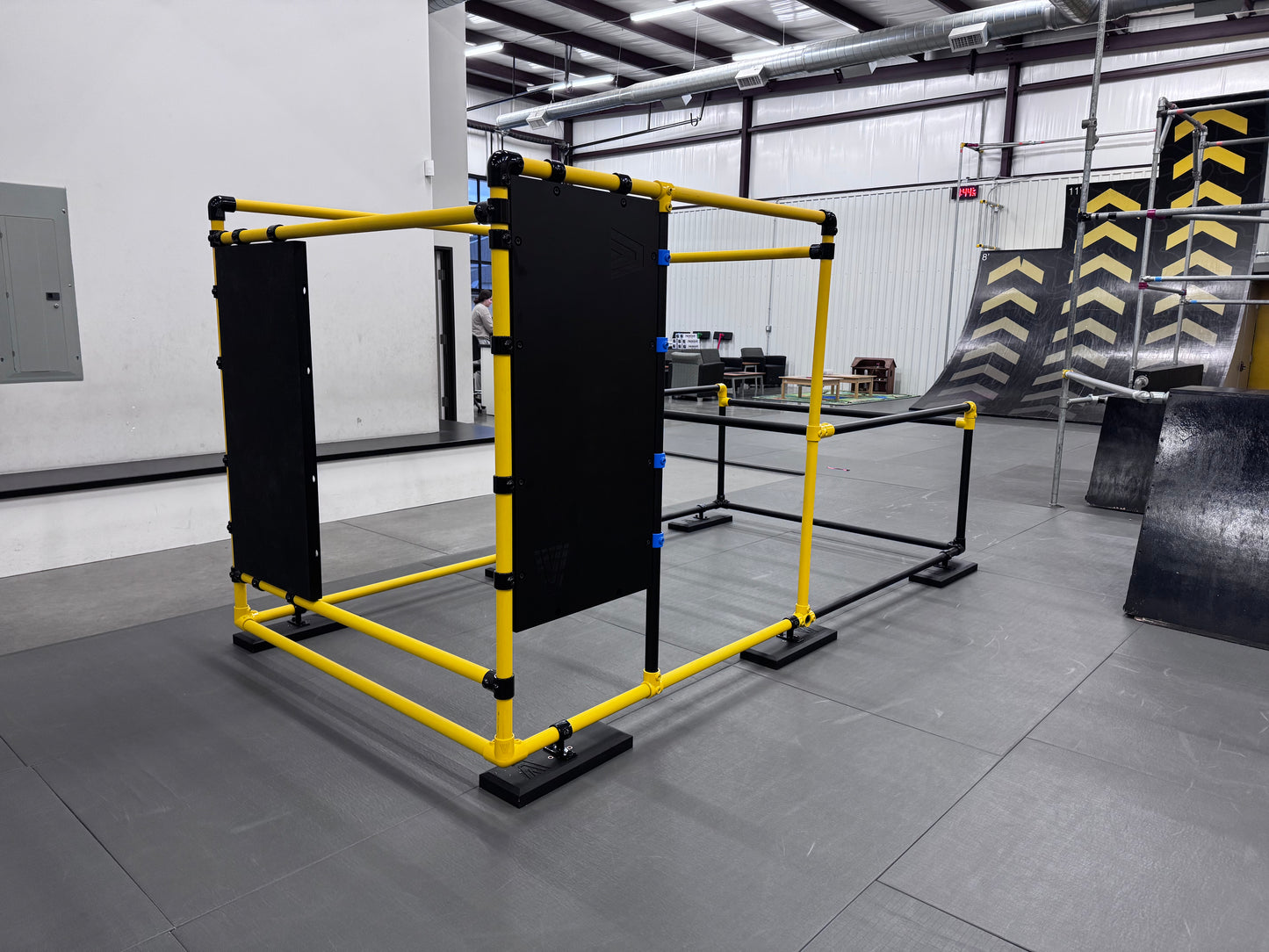 Medium Trainer (5'x10'x5')