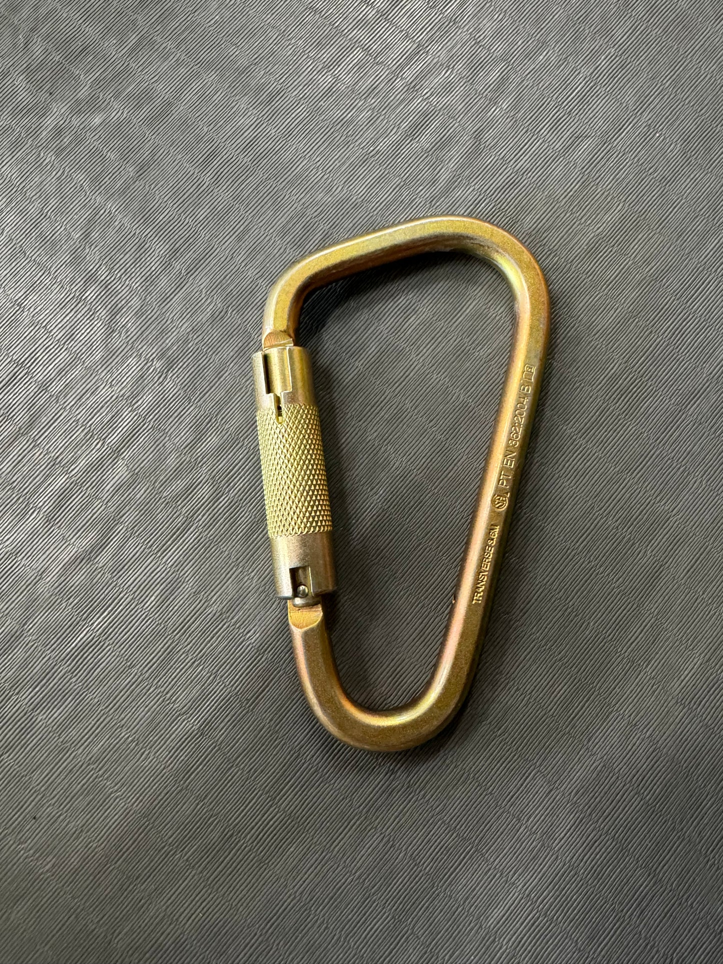 Carabiner for Ropes & Bars